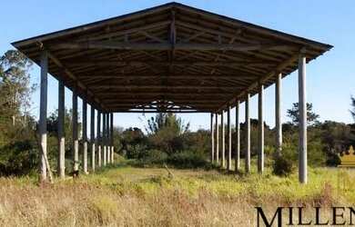 Imagem: O terreno possui 1.800m² de Área e está localizado em Tramandaí