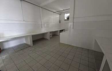 Imagem 6: Galpão/Depósito/Armazém para aluguel tem 200 metros quadrados