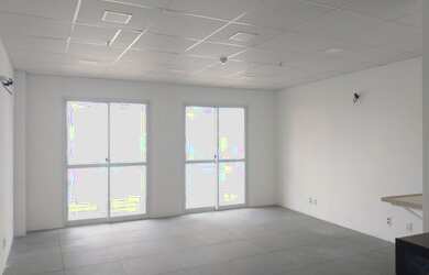 Imagem: O depósito possui 1 Vaga na garagem, 40m² de Área e está