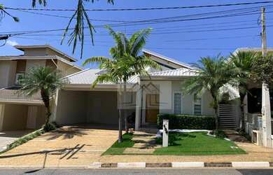 Imagem: A casa em condomínio à venda possui 3 Dormitórios, 5 Banheiros