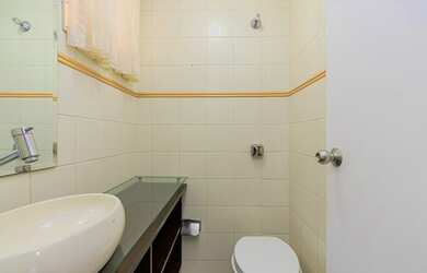 Imagem 7: Sobrado em condomínio à venda por R$ 399.000 no Bairro Alto Curitiba/...