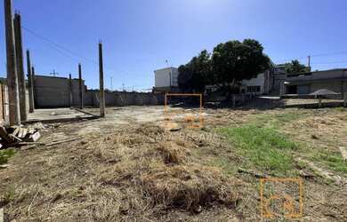 Imagem: O terreno possui 2.300m² de Área e está localizado em Estacao