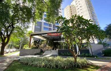 Imagem: O apartamento possui 1 Dormitório, 2 Banheiros, 3 Vagas na