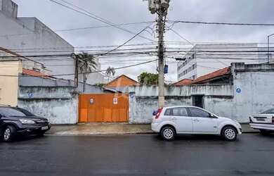 Imagem: O depósito possui 5 Vagas na garagem, 750m² de Área e está