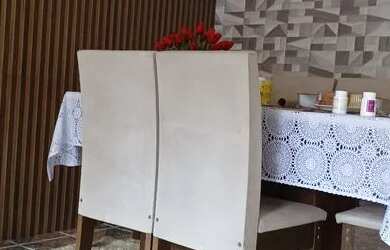 Imagem: A casa possui 2 Dormitórios, 2 Banheiros, 1 Vaga na garagem