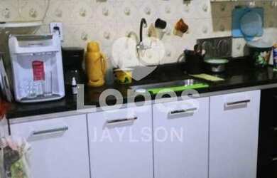 Imagem: A casa possui 3 Dormitórios, 2 Banheiros, 2 Vagas na garagem