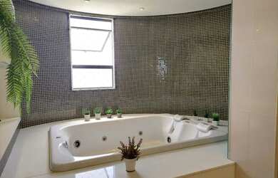 Imagem 4: Apartamento para venda com 212 metros quadrados com 4 quartos