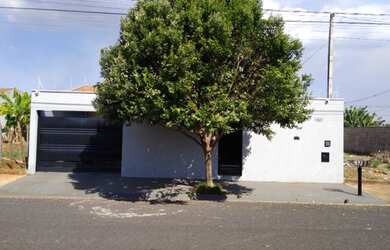 Imagem 1: Casa Jardim Diamante. Churrasqueira, Guarda roupa, 60m² de Áreae5 Vagas...