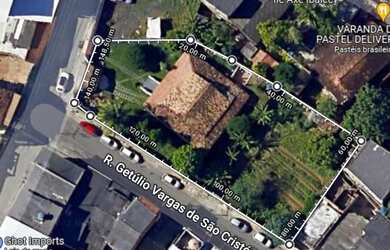 Imagem: A casa para alugar possui 2 Dormitórios, 3 Banheiros, 4 Vagas