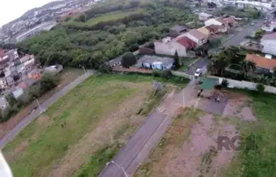 Imagem: O terreno possui 200m² de Área e está localizado em Vila