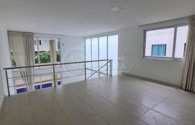 Imagem: A casa em condomínio possui 4 Dormitórios, 5 Banheiros, 4