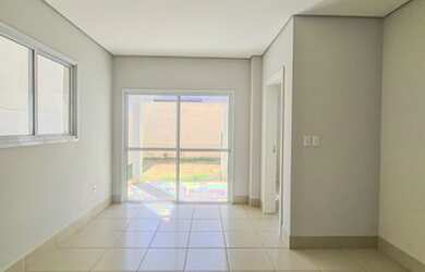 Imagem: A casa em condomínio possui 3 Dormitórios, 4 Banheiros, 2