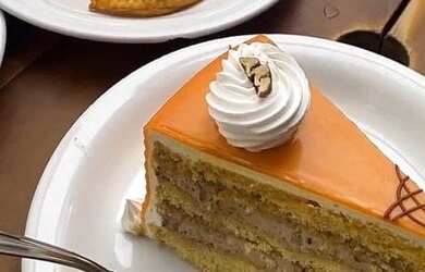 Imagem 1: Padaria/Empório à venda na Avenida Brasil, Balneário Camboriú 30 anos...