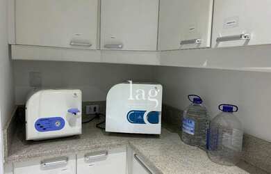 Imagem: O depósito possui 20m² de Área e está localizado em Centro