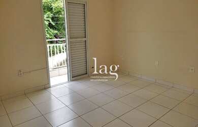 Imagem: A casa em condomínio possui 2 Dormitórios, 3 Banheiros, 2