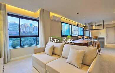 Imagem: O apartamento possui 2 Dormitórios, 2 Banheiros, 2 Vagas na