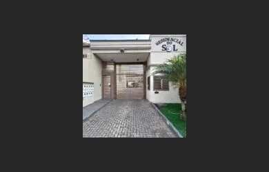 Imagem: A casa em condomínio possui 3 Dormitórios, 3 Banheiros, 104m²