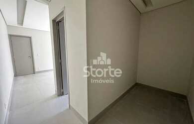 Imagem 11: Casa alto padrão com 3 suítes à venda, 224 m² por R$ 2.200.000 - Condomínio...