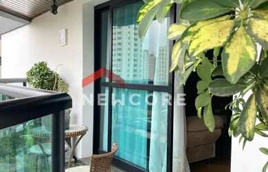 Imagem: O apartamento possui 4 Dormitórios, 3 Banheiros, 4 Vagas na