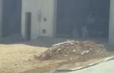 Imagem: O depósito possui 4 Vagas na garagem, 250m² de Área e está