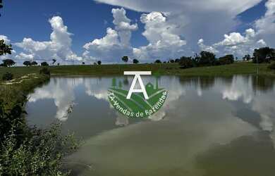 Imagem: A fazenda possui 2.620.000m² de Área e está localizado em