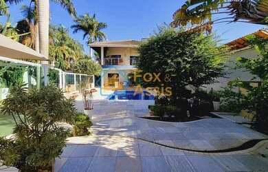 Imagem: A casa à venda possui 3 Dormitórios, 5 Banheiros, 5 Vagas