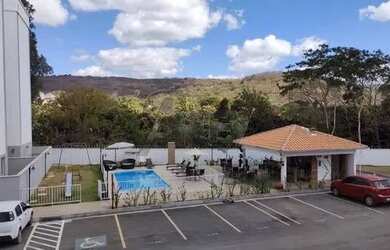 Imagem: A casa possui 2 Dormitórios, 1 Banheiro, 1 Vaga na garagem