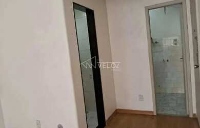 Imagem 13: Kitnet/Conjugado - / Residencial / Centro