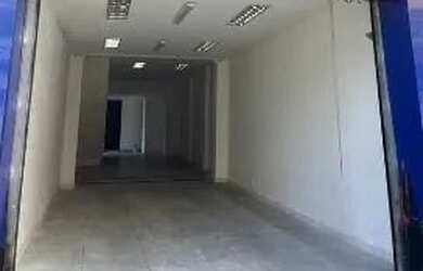Imagem: O depósito para alugar possui 1 Vaga na garagem e 80m² de