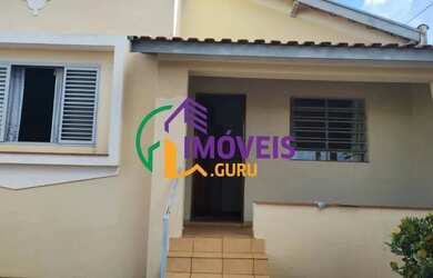 Imagem: A casa possui 2 Dormitórios, 2 Banheiros, 5 Vagas na garagem