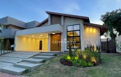 Imagem: A casa em condomínio possui 3 Dormitórios, 3 Banheiros, 4