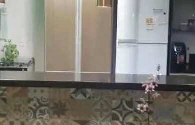 Imagem: A casa possui 2 Dormitórios, 3 Banheiros, 1 Vaga na garagem