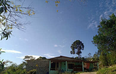 Imagem 9: Chácara com local para lago casa simples