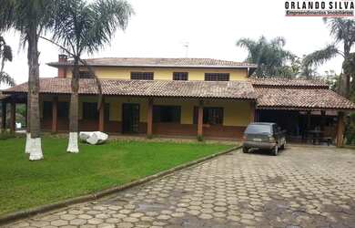 Imagem: A chácara possui 55000m² de Área e está localizado em Borda