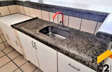 Imagem 9: Apartamento a venda com 57 m2, 1/4 com gabinete em Amaralina, Salvador...