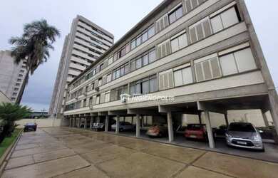 Imagem: O apartamento possui 3 Dormitórios, 2 Banheiros, 1 Vaga na