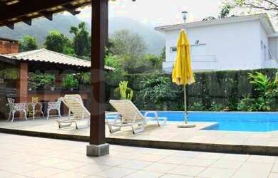 Imagem 2: Casa com lazer À VENDA no Condomínio Granville em Guarujá