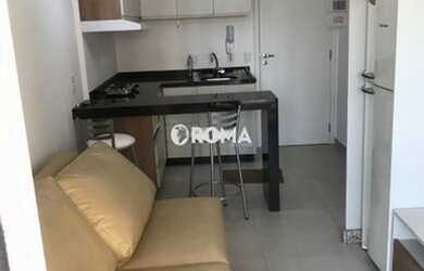 Imagem: O apartamento possui 1 Dormitório, 1 Banheiro, 1 Vaga na garagem