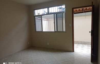 Imagem: A casa possui 3 Dormitórios, 1 Banheiro, 20m² de Área e