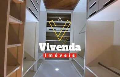 Imagem: A casa possui 4 Dormitórios, 5 Banheiros, 5 Vagas na garagem