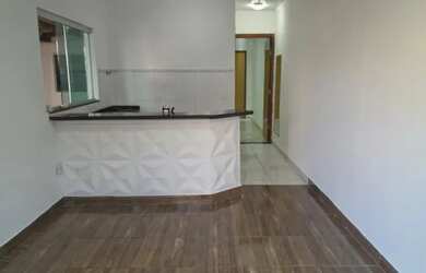 Imagem: A casa possui 1 Dormitório, 1 Banheiro e está localizado