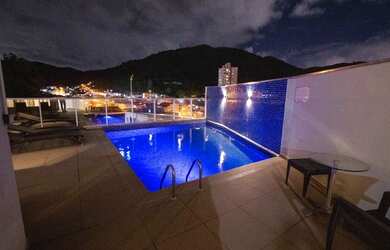 Imagem: O apartamento possui 2 Dormitórios, 2 Banheiros, 2 Vagas na