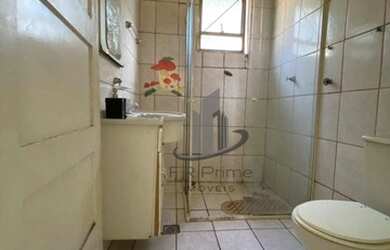 Imagem: O apartamento possui 1 Dormitório, 1 Banheiro, 1 Vaga na garagem