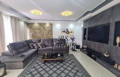 Imagem: A casa possui 3 Dormitórios, 1 Banheiro, 5 Vagas na garagem