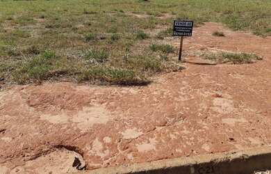 Imagem: O terreno possui 252m² de Área e está localizado em Regente