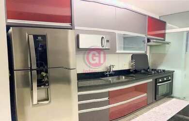 Imagem: O apartamento possui 2 Dormitórios, 1 Banheiro, 1 Vaga na garagem