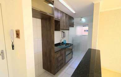 Imagem: O apartamento possui 3 Dormitórios, 1 Banheiro, 1 Vaga na garagem