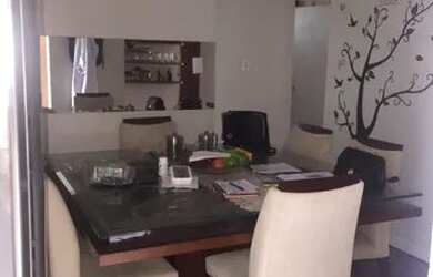 Imagem: O apartamento possui 3 Dormitórios, 2 Banheiros, 1 Vaga na