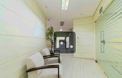 Imagem: O depósito possui 2 Vagas na garagem, 150m² de Área e está