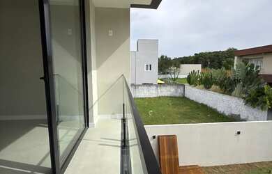 Imagem 3: Alphaville Litoral Norte. Piscina, Guarda roupa, 344m² de Áreae2 Vagas...